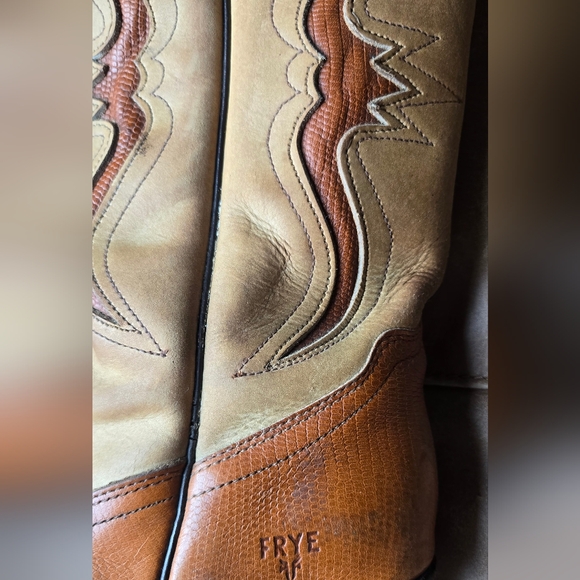 Vintage Frye Cowboy boots size 9B - Picture 5 of 15
